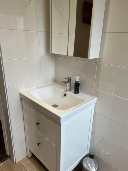 Cosy 2 Double Bed Apartment سوردْسْ المظهر الخارجي الصورة